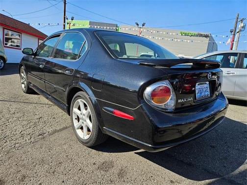 2002 Nissan Maxima SE