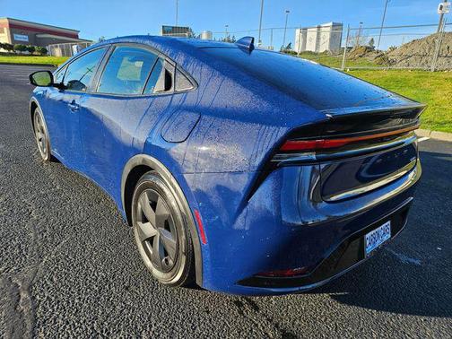 2023 Toyota Prius LE