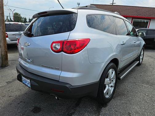2009 Chevrolet Traverse LTZ