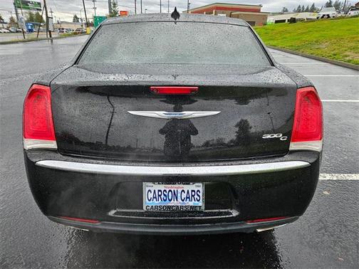 2017 Chrysler 300C Base