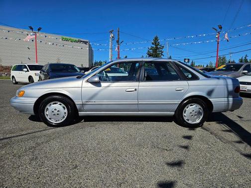 1995 Ford Taurus GL