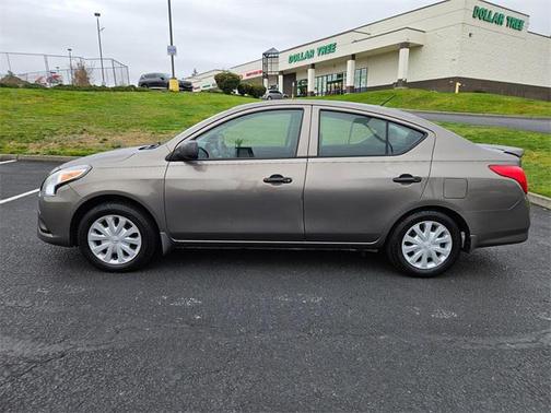 2015 Nissan Versa 1.6 S+