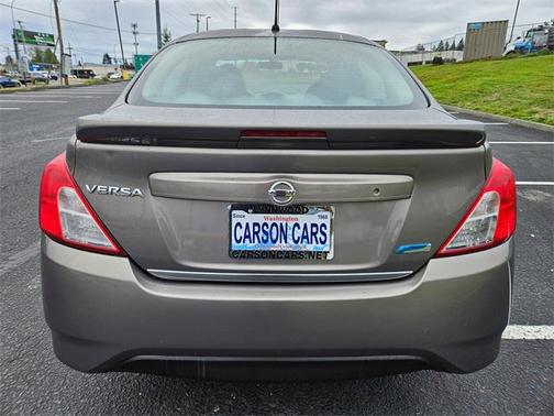 2015 Nissan Versa 1.6 S+