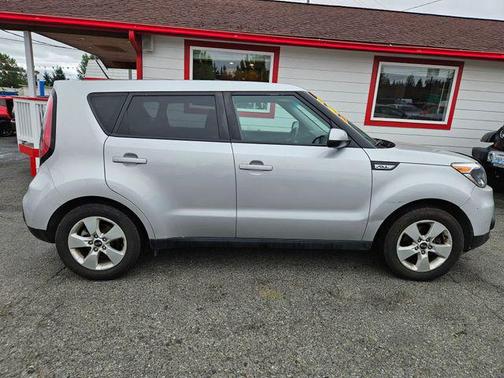 2018 Kia Soul Base