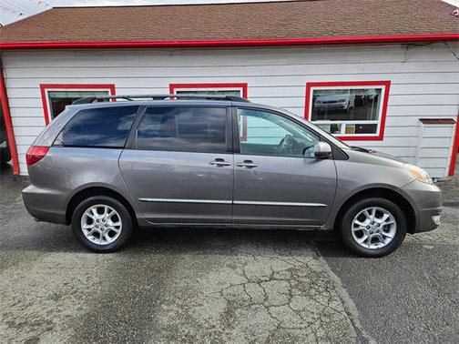 2005 Toyota Sienna XLE Limited