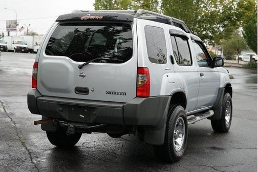 2000 Nissan Xterra SE