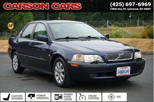 2002 Volvo S40 Base