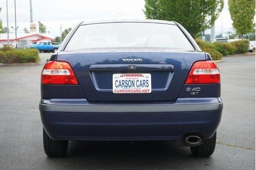 2002 Volvo S40 Base