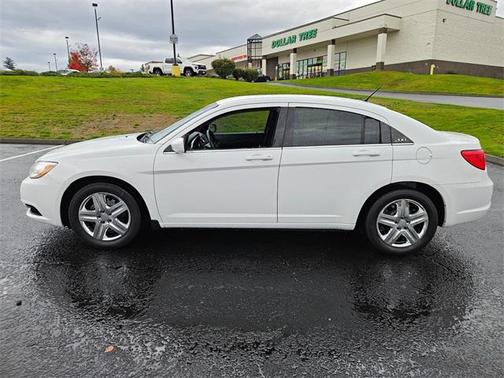 2014 Chrysler 200 LX