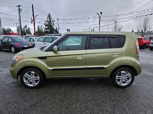 2010 Kia Soul +