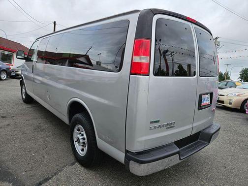 2011 GMC Savana 3500 LS