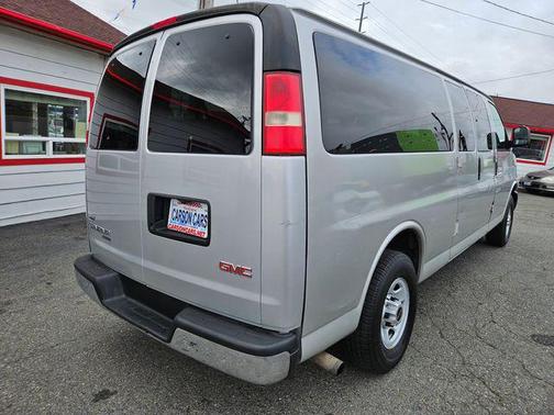 2011 GMC Savana 3500 LS
