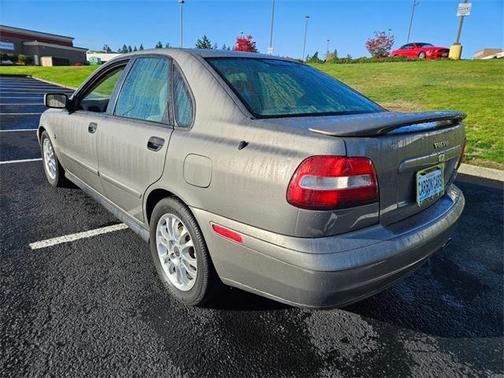 2004 Volvo S40 Base