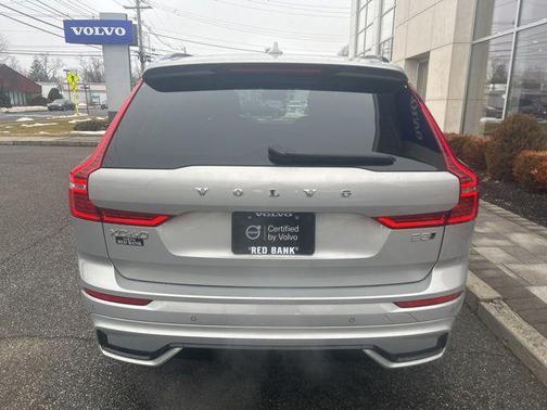 2025 Volvo XC60 B5 Plus