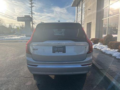 2025 Volvo XC90 B6 Plus 7-Seater