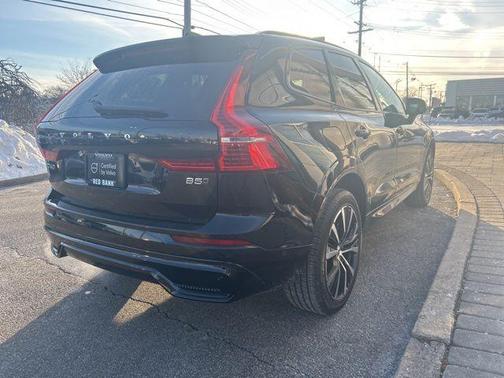 2025 Volvo XC60 B5 Plus