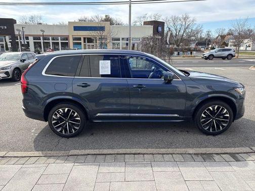 2025 Volvo XC90 B6 Plus 7-Seater