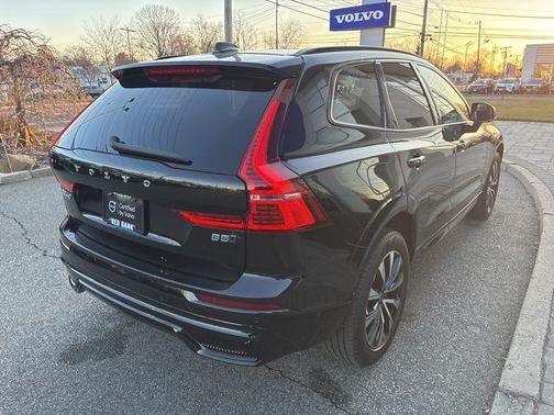 2025 Volvo XC60 B5 Plus