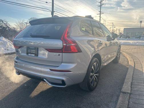 2025 Volvo XC60 B5 Plus