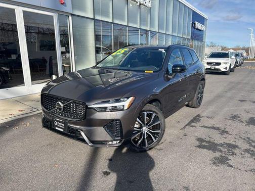 2025 Volvo XC60 B5 Plus