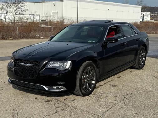 2018 Chrysler 300 Touring