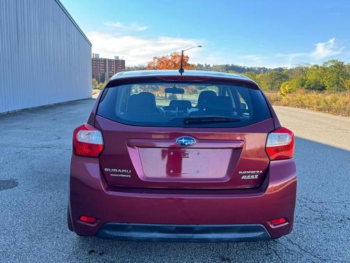 2012 Subaru Impreza 2.0i Premium