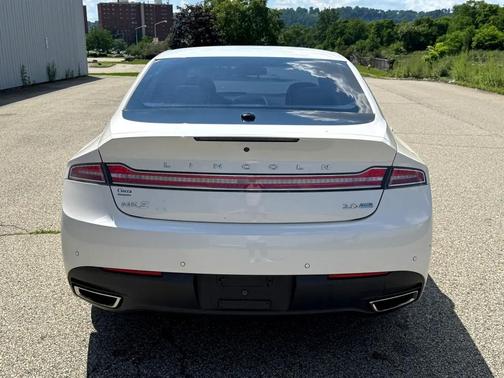 2013 Lincoln MKZ Base