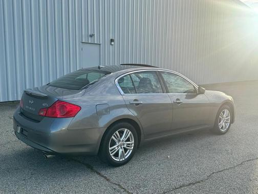 2012 INFINITI G37x Base