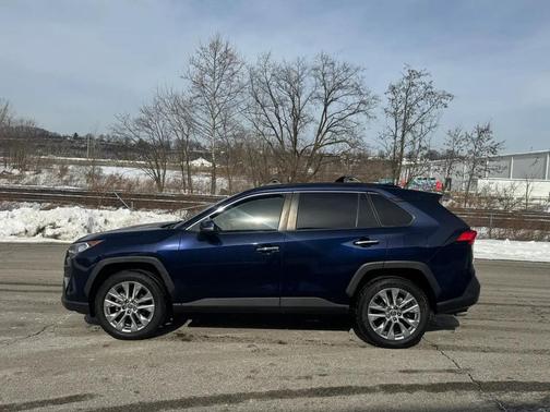2019 Toyota RAV4 Limited