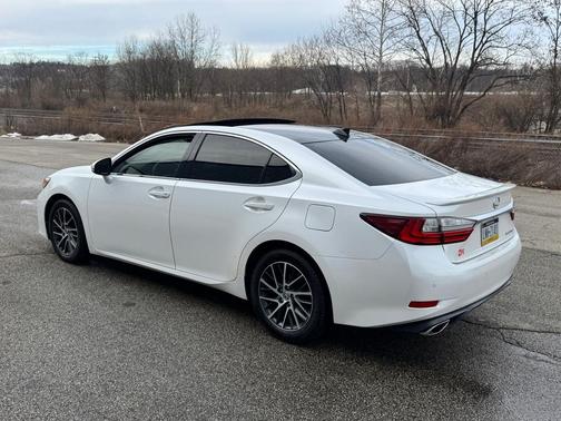 2017 Lexus ES 350 Base