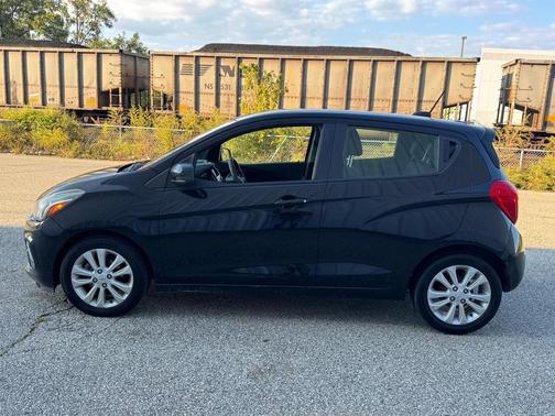 2017 Chevrolet Spark 1LT