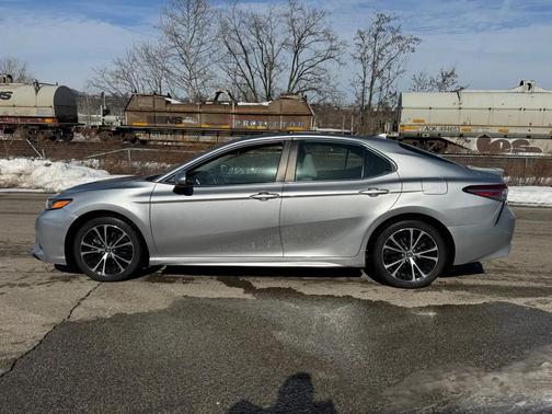 2019 Toyota Camry XLE