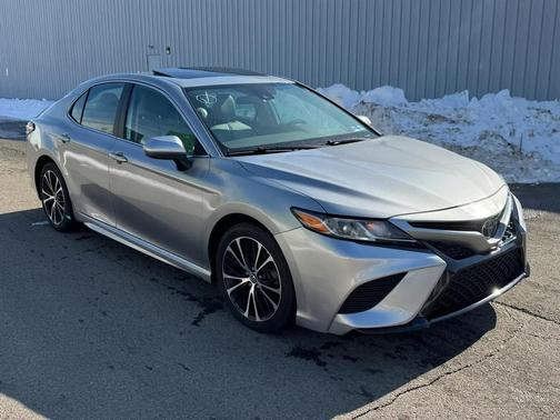 2019 Toyota Camry XLE