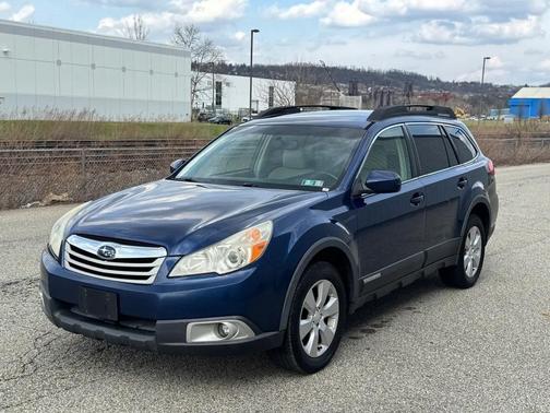 Blue 2011 Subaru Outback 2.5 i Premium