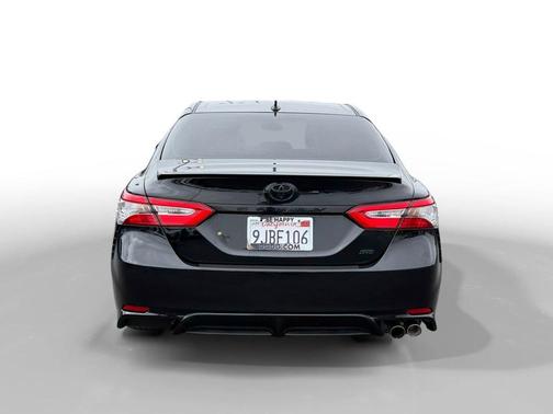 Midnight Black Metallic 2019 Toyota Camry SE