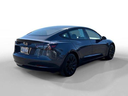2023 Tesla Model 3 Standard Range