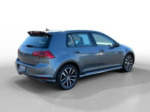 2015 Volkswagen Golf Auto TSI SE