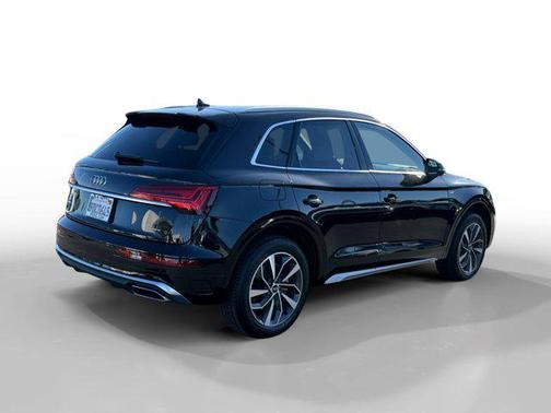 Mythos Black Metallic 2022 Audi Q5 45 S line Premium