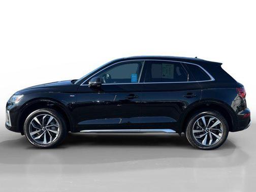 Mythos Black Metallic 2022 Audi Q5 45 S line Premium