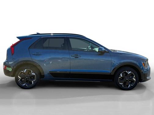 Mineral Blue 2023 Kia Niro EV Wind