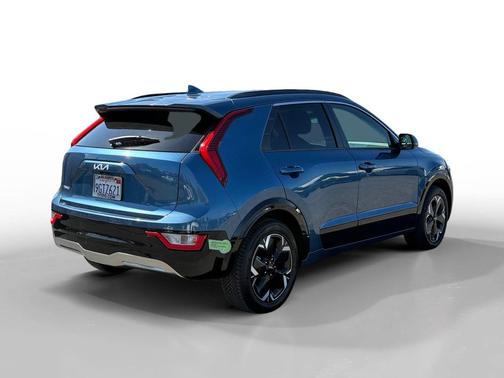 Mineral Blue 2023 Kia Niro EV Wind