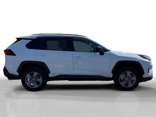 2023 Toyota RAV4 Hybrid LE