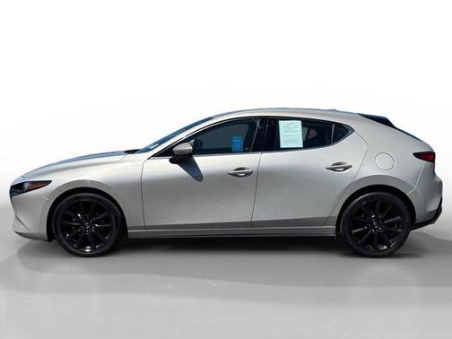 2022 Mazda Mazda3 FWD w/Premium Package