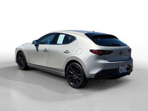2022 Mazda Mazda3 FWD w/Premium Package