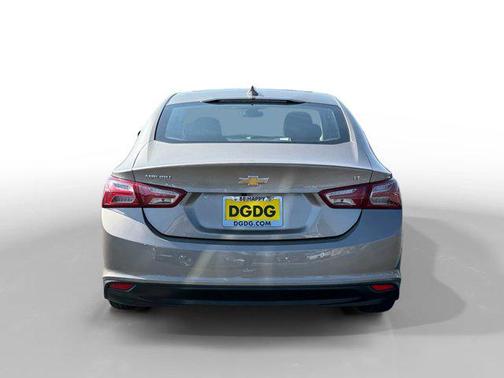 2022 Chevrolet Malibu FWD LT