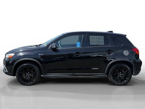 Labrador Black Metallic 2019 Mitsubishi Outlander Sport 2.0 LE
