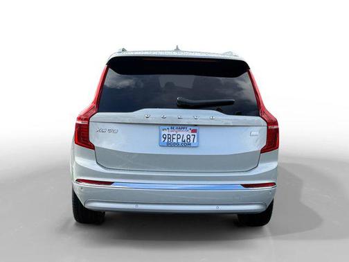 2022 Volvo XC90 Recharge Plug-In Hybrid T8 Inscription 6 Passenger