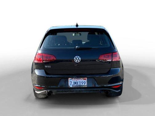 2015 Volkswagen Golf GTI 2.0T S 4-Door