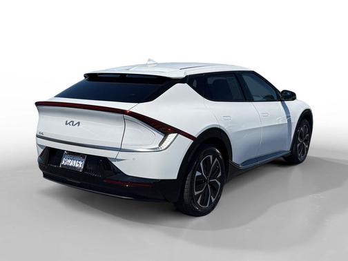 Snow White Pearl 2023 Kia EV6 Wind