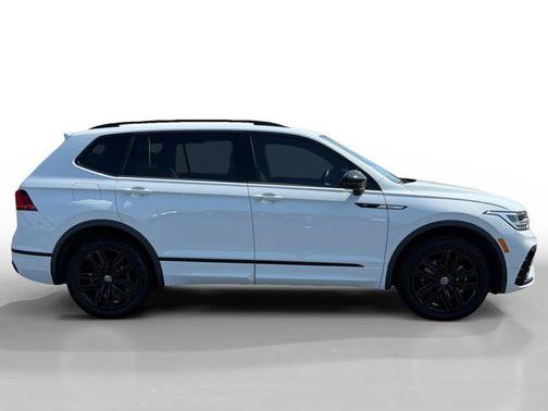 2022 Volkswagen Tiguan 2.0T SE R-Line Black 4MOTION